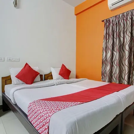 Oyo 10340 Hotel Queen'S Castle